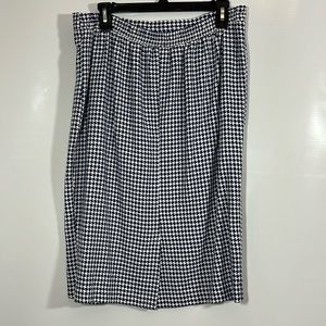 CLAUDE SKIRTS SIZE 14 BLUE AND WHITE